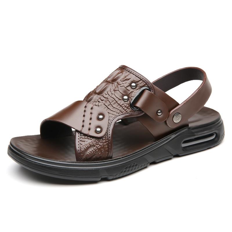 

Sandals men s summer 2025 new trendy sweat-proof leisure sports driving outside wearing beach shoes men s air cushion slippers 44
