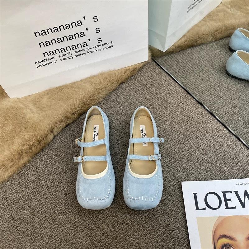 

Niche gentle square head Mary Jane shoe girl 2025 spring and autumn flat bottom shallow mouth single shoes fairy style grandma single shoes girl 40 світло-синій колір