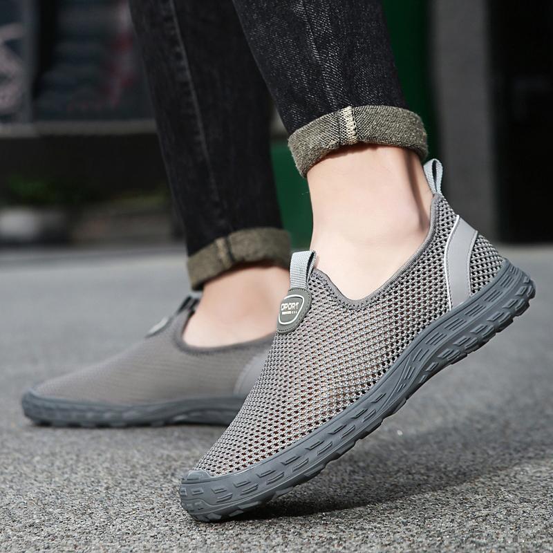 Fashion All-match Mens Sneakers Summer Lightweight Walking Footwear New Men's Loafers Mesh Breathable Flats Mens Slip On Casual Shoes