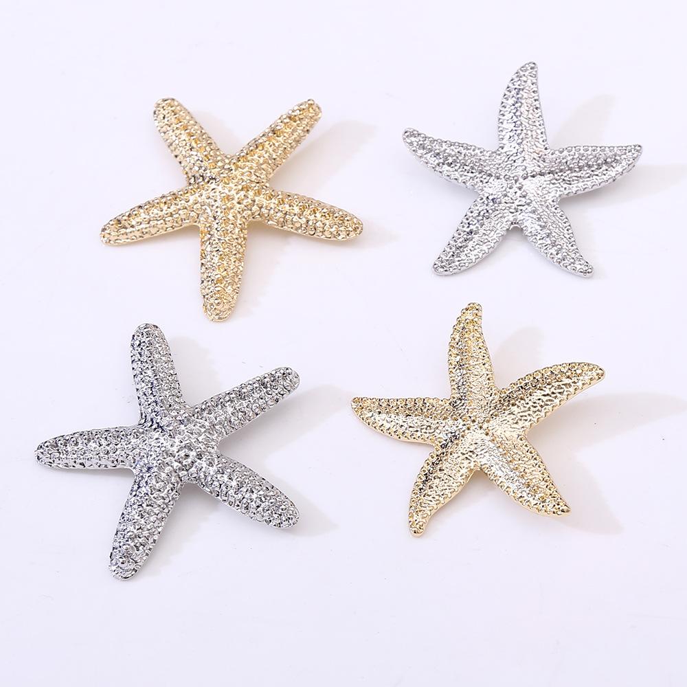 Retro French Alloy Starfish Brooch European and American Light Luxury Simple Gold Textured Ocean Series Corsage 2026