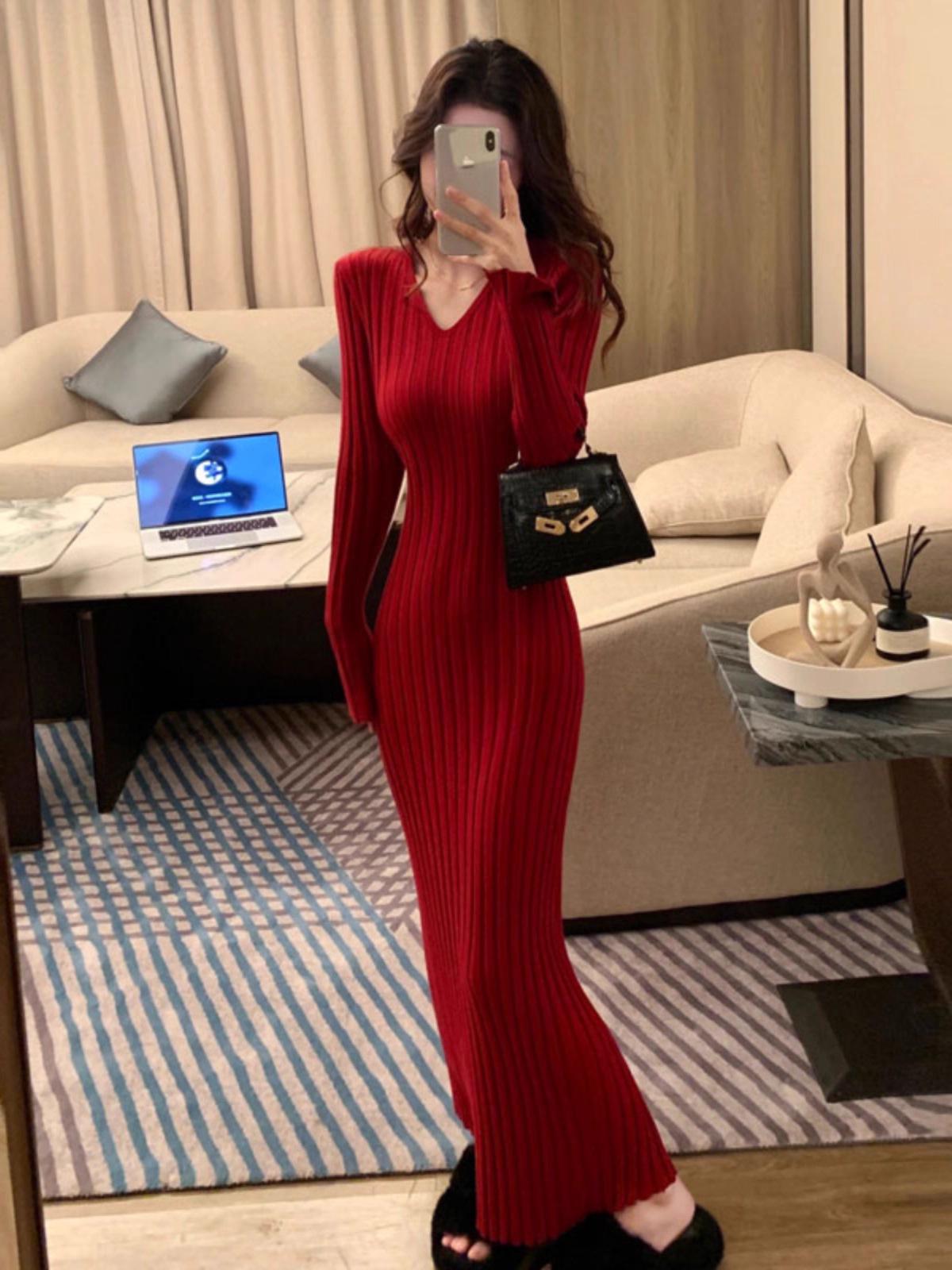 

Autumn Black Tea Bodycon Knitted Sweater Dress - Stylish and Chic Long Skirt for Socialites Extra Large