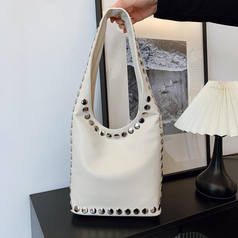 IELGY Ladies Bucket Bag - Retro Oil Wax Leather, One Shoulder Design with Rivets, Large Capacity