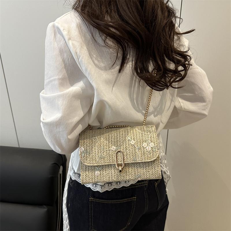 Woven Personalized Lace New Trendy Fashion Chain Popular Spring New Chain Shoulder Crossbody Small Square Bag