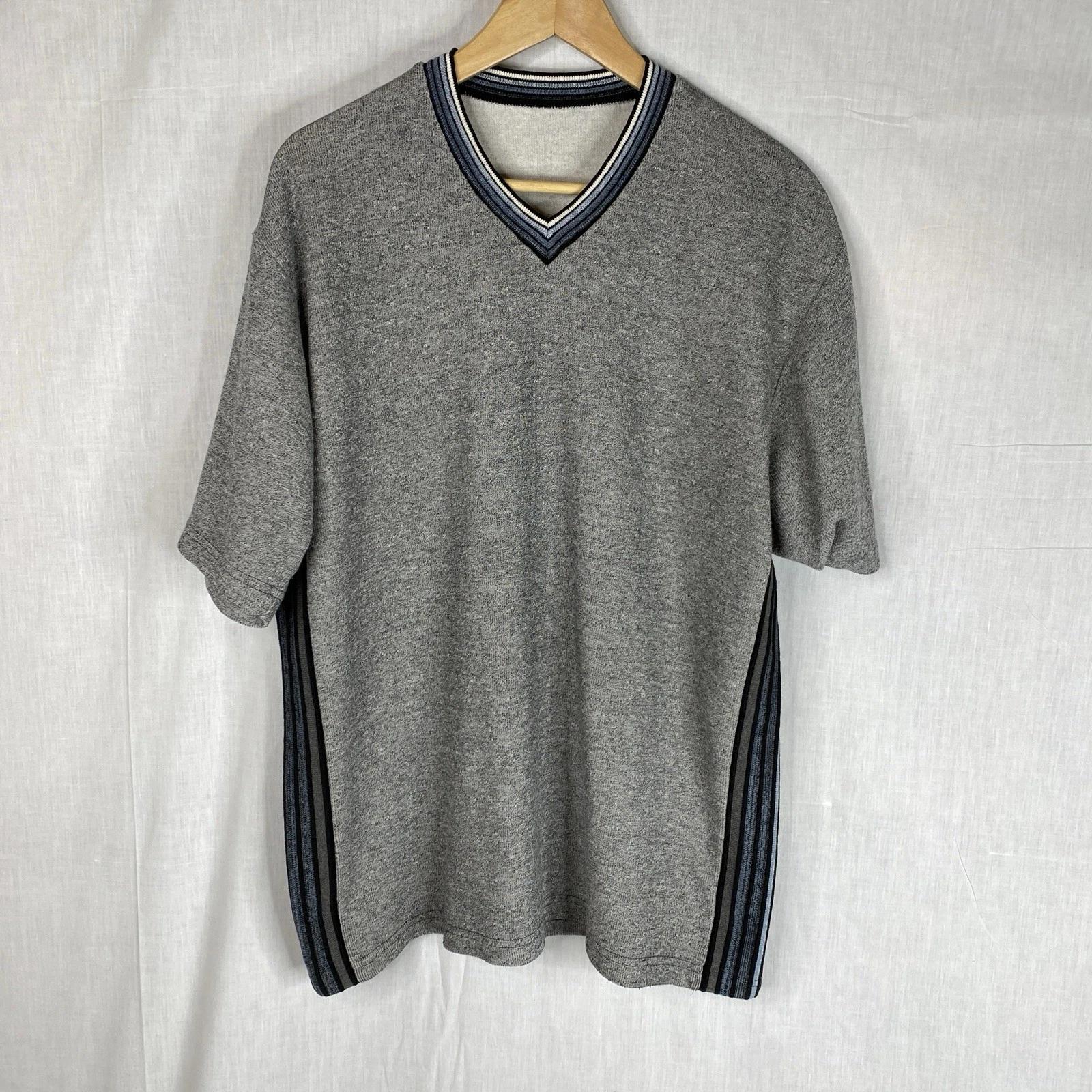 

90s skate v-neck side ribbed striped accent short sleeve heavy knit t-shirt L/XL XL
