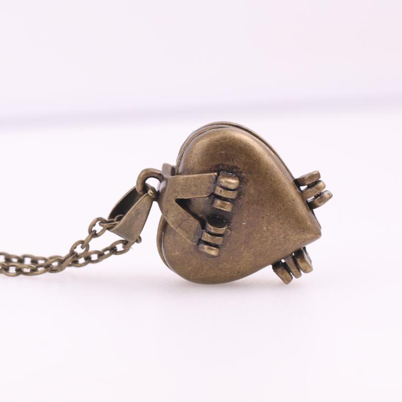 Colar Vintage Dobrável Multicamadas Coração Medalhão Família Fotos Personalizadas Pingente Trevo de Quatro Folhas Joias