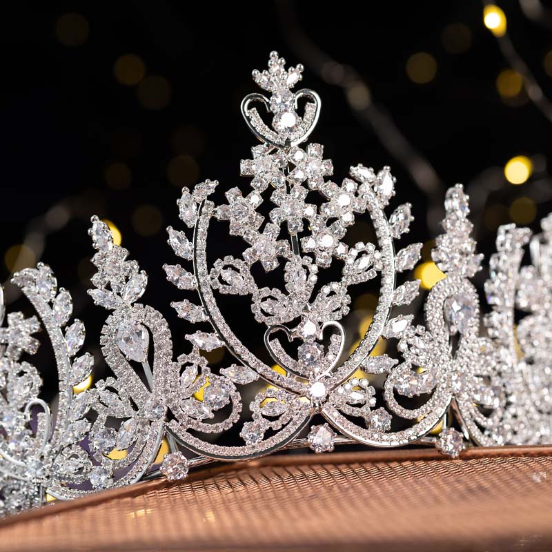 Classic Tiara Fashionable Design CZ Bridal Hair Accessories Anniversary Wedding Party Crowns for Women BC5145 Corona Princesa