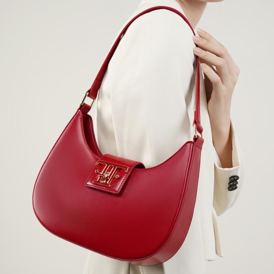 New Underarm Bag Premium Versatile Leather Shoulder Bag Niche Design Moon Bag