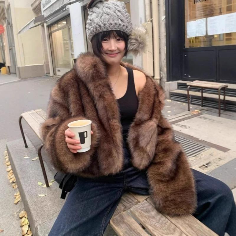 Autumn and winter new imitation fur jacket women's short stand-up collar dyed pointed fox fur jacket environmentally friendly fur top