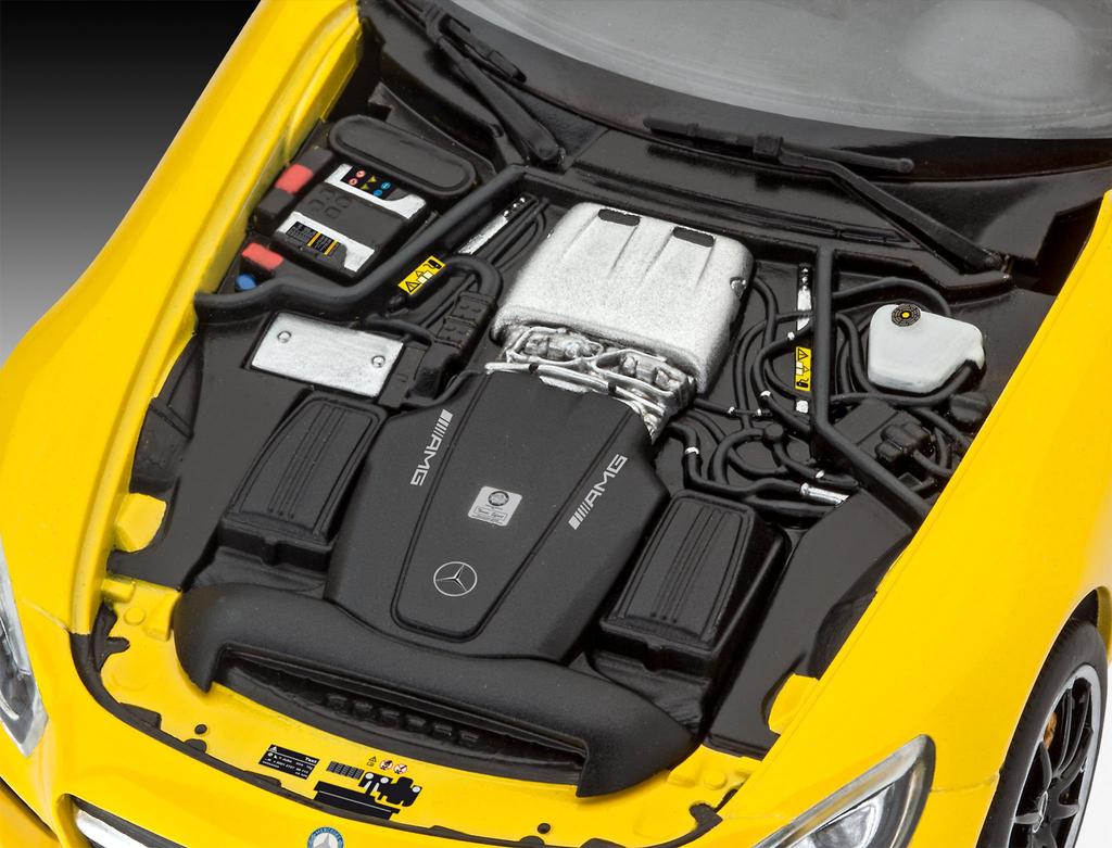 Revell Mercedes AMG GT Plastic Model Kit 1/24 (07028)
