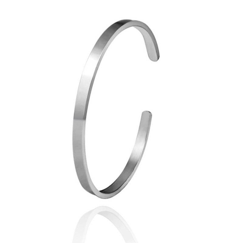 

Регулируемый браслет-манжета из нержавеющей стали в форме буквы C - Европейский/Американский подарок на День благодарения и Рождество, возможна персонализация логотипа. серебряный