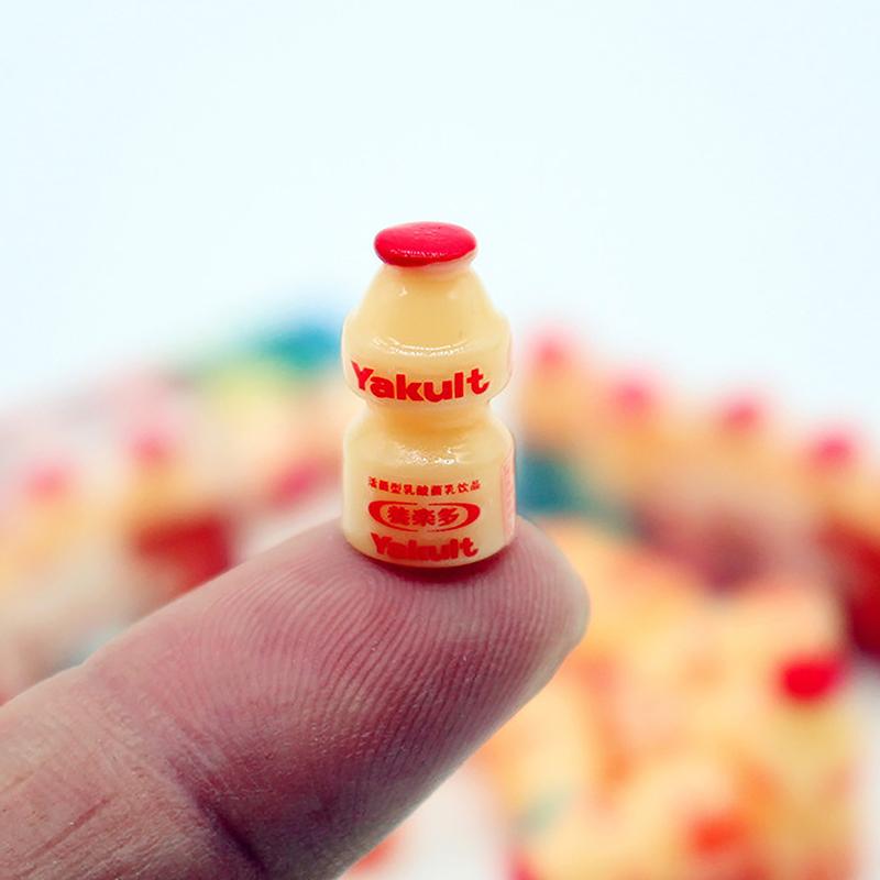 10 шт. кукольный домик миниатюрный имитация бутылки Yakult Sour напиток кукла кухня игрушки супермаркет круглосуточный магазин аксессуары своими руками