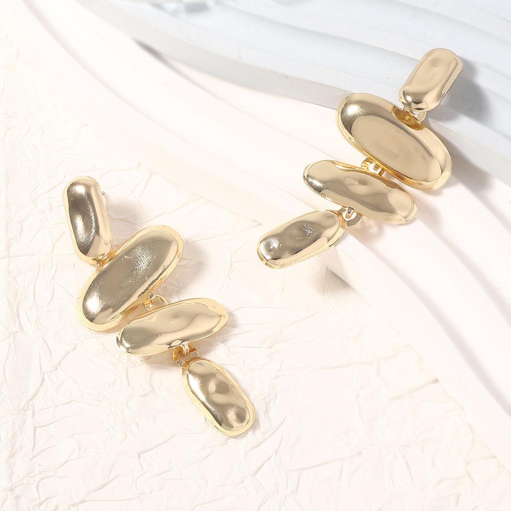 New summer models, retro light luxury high-end gold and silver unique geometric metal long fashion women's earrings