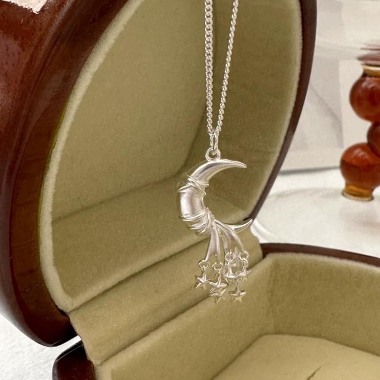 Sweater Chain Pendant Necklace 925 Sterling Silver Moon and Star Pendant Necklace for Women Length:52cm
