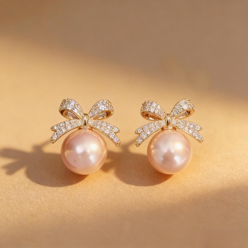 Fashionable Bow-shaped Pearl Stud Earrings New Hit Item Light Luxury High-end Niche Style Small-sized Sea Shell Pearl Earrings