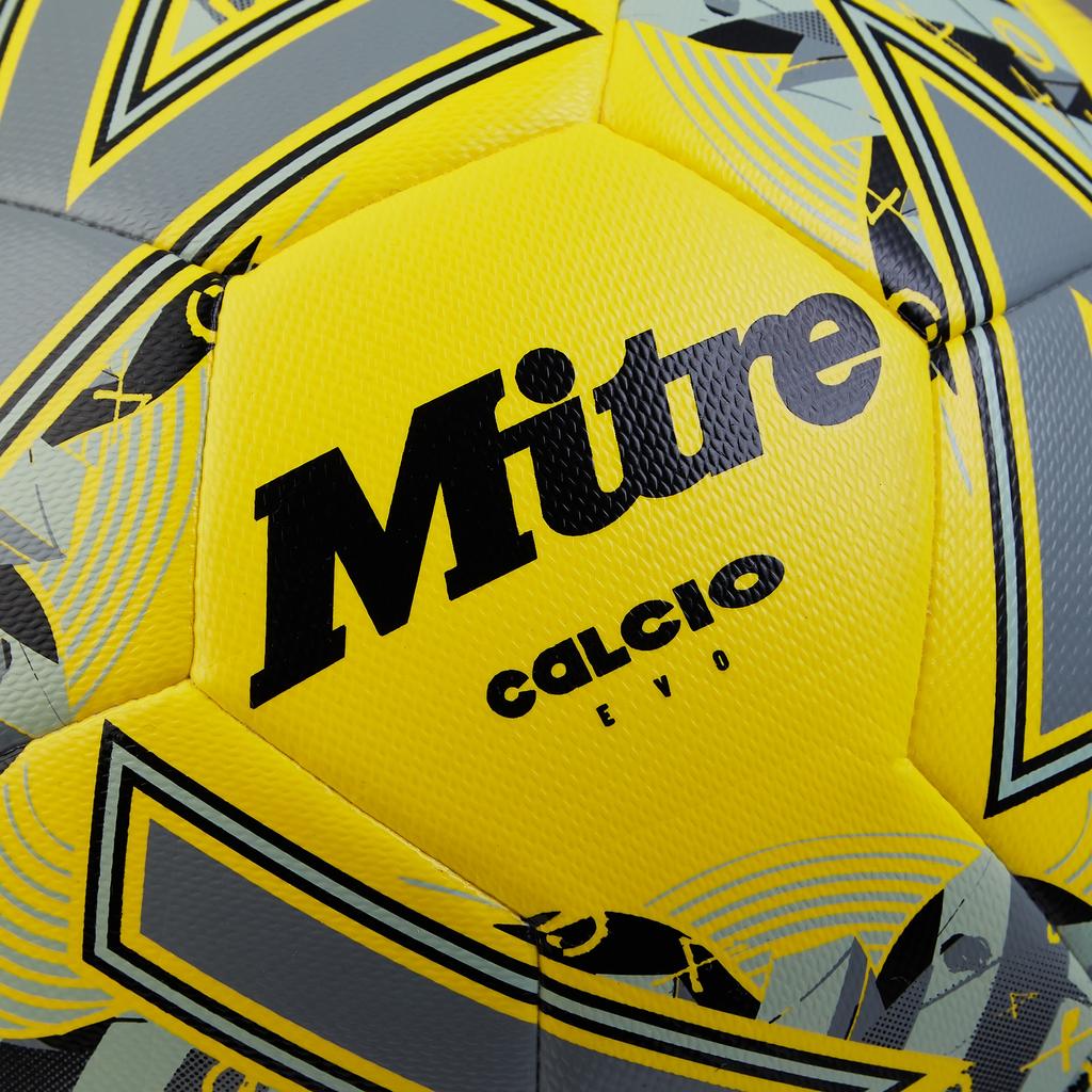 Mitre Calcio Evo 24 Football