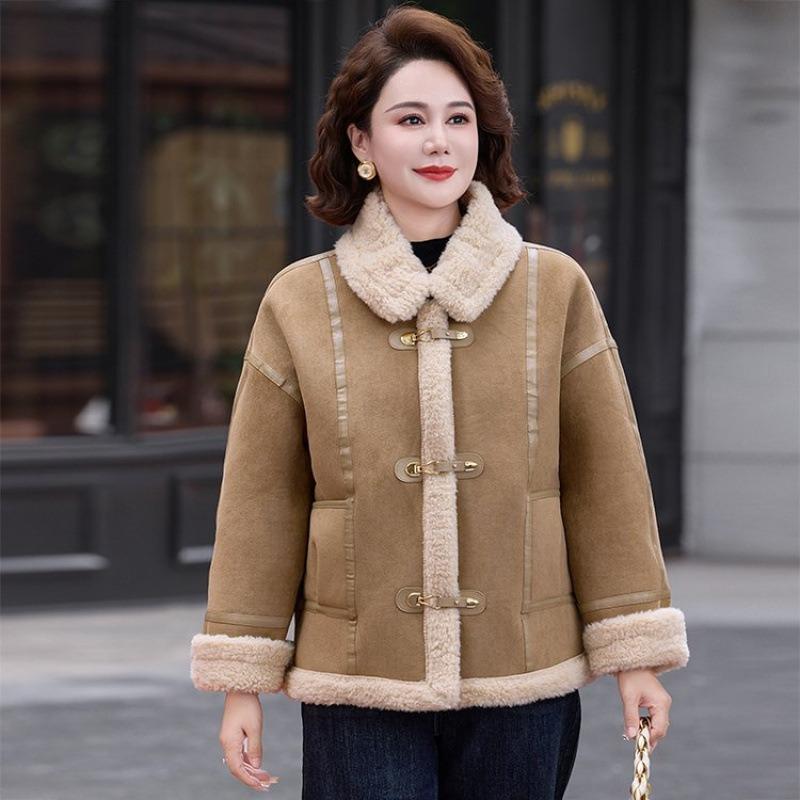 Women's Fur Integrated Autumn and Winter Coat Fleece Thickened Small Medium and Old Coat Short Top