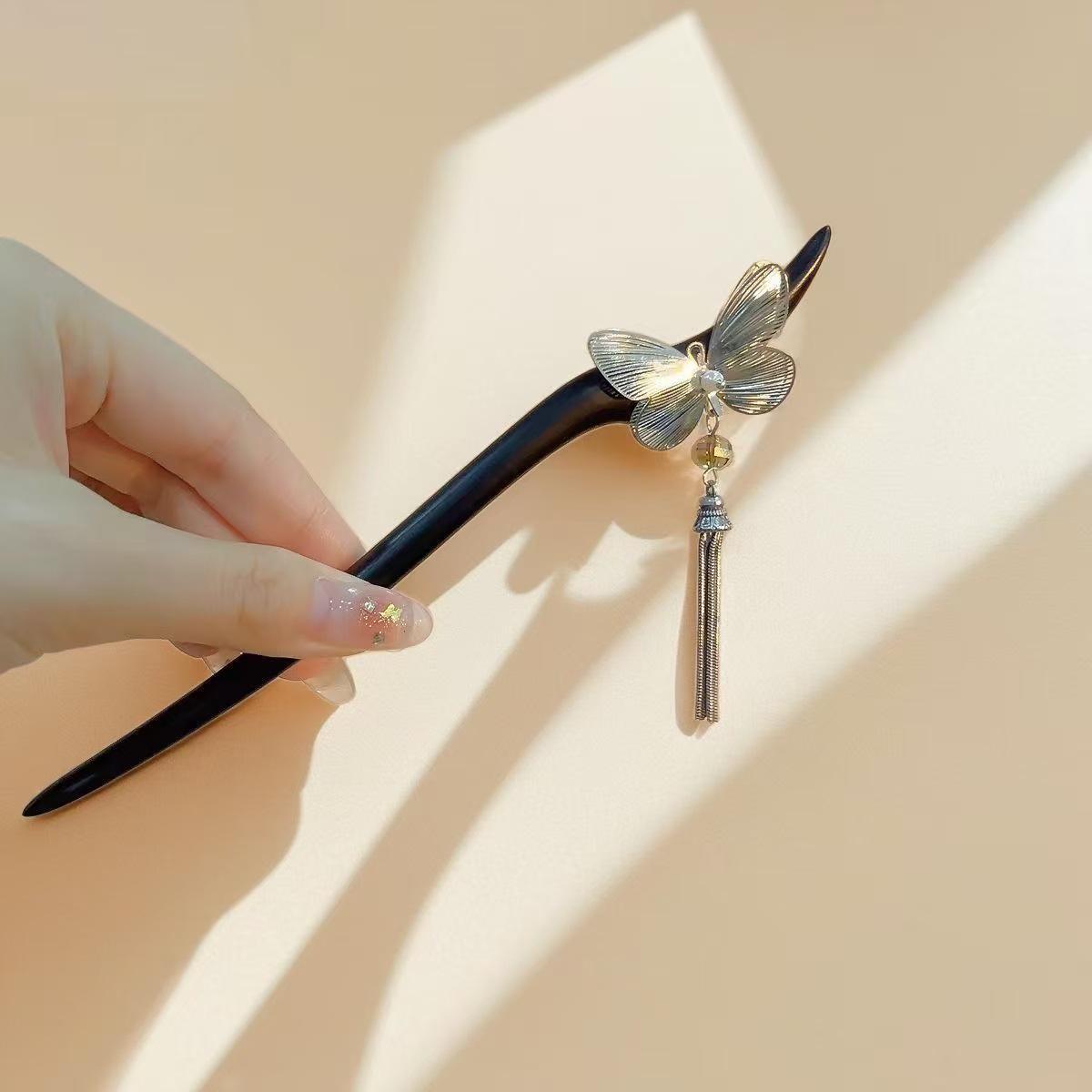 Chic Butterfly Tassel Hairpins: Elegant, Trendy, and Retro-Inspired Accessories for Women