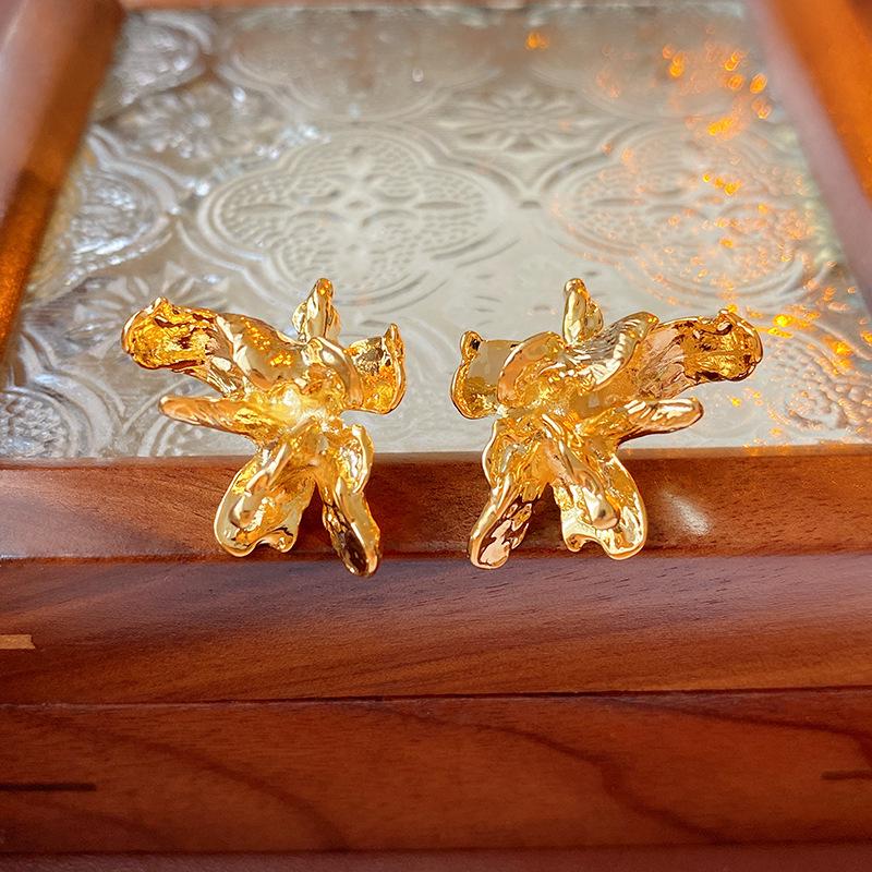 Boucles d'oreilles puces ovales en cristal argenté vieilli:  Luxe Léger et Mode Haut de Gamme