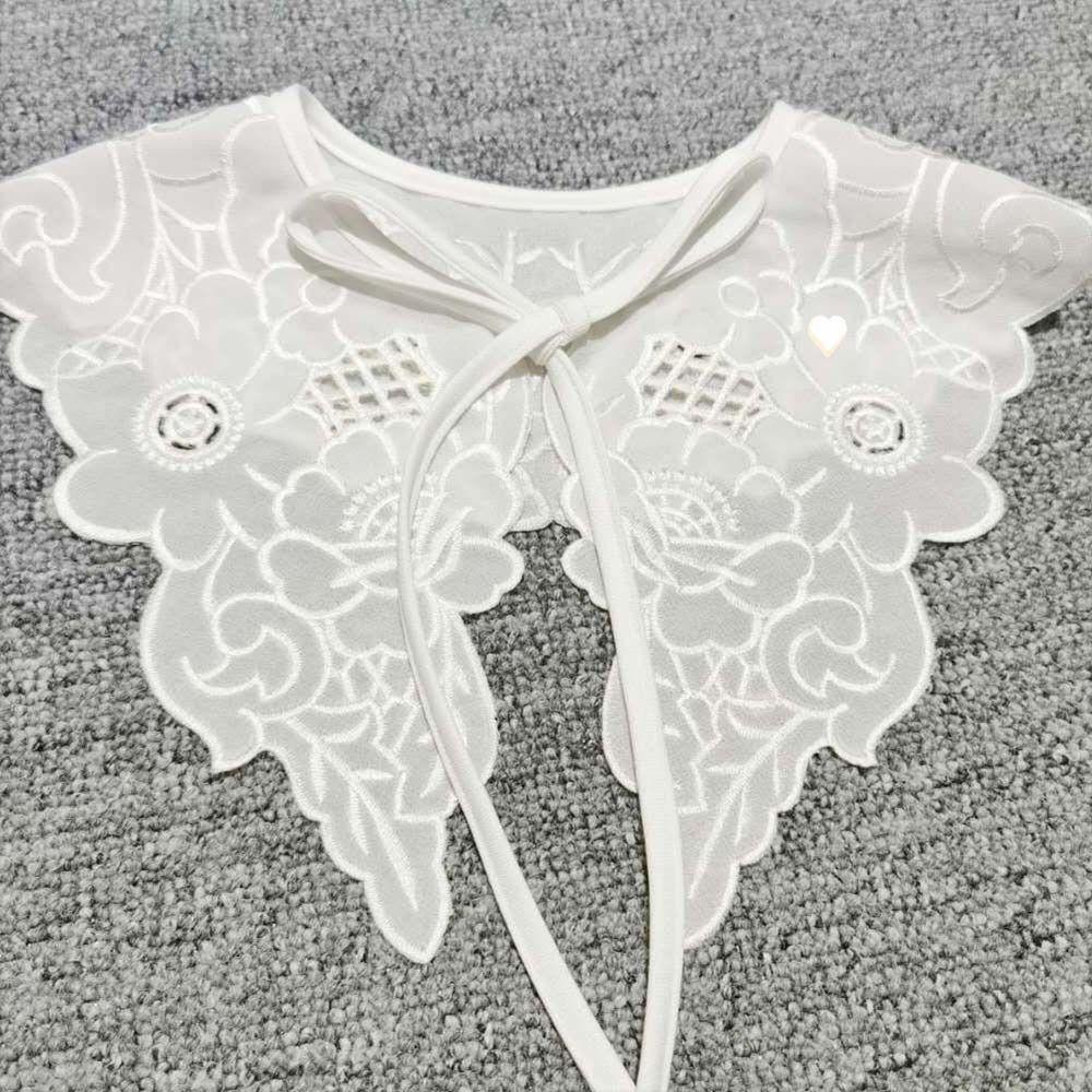 High-quality Embroidered Shirt Fake Collar Lace Detachable Blouse False Collar Clothes Accessories Lapel Cloud Shoulder