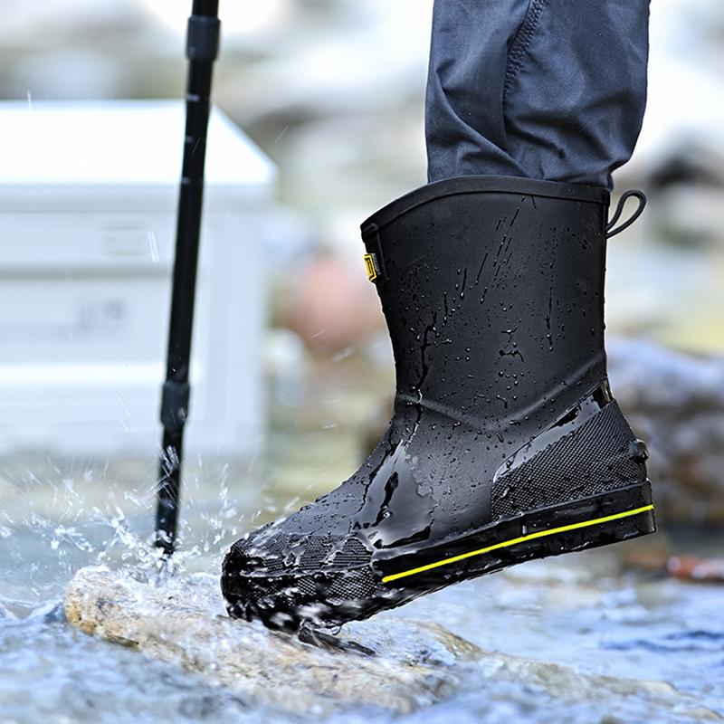 Outdoor Non-slip Fishing Rain Boots New Men's Fashion Mid-calf PVC Rain Boots Short Barrel Medium Barrel Waterproof Rain Boots