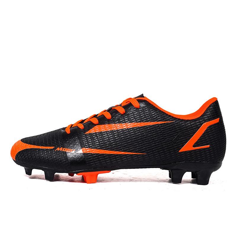 Neue Herren- und Damenschuhe für junge Leute mit langen, abgebrochenen Nägeln, Fußballschuhe, Mode, Wettkampf