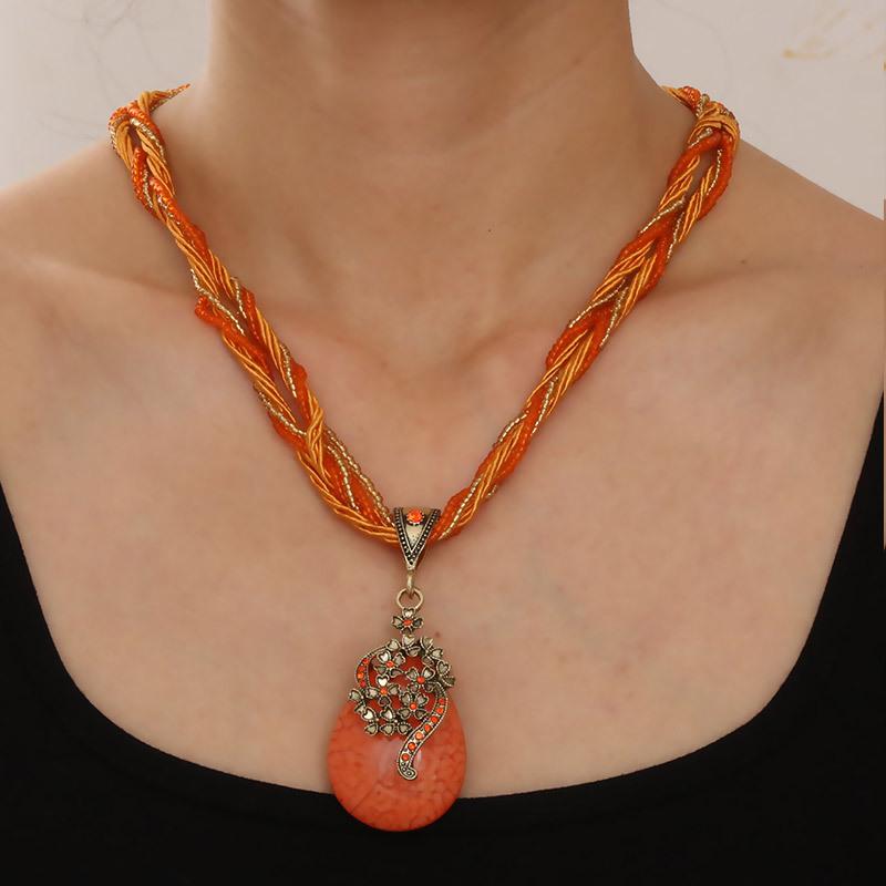 Bohemian Ethnic Flower Teardrop Ladies' Short Necklace