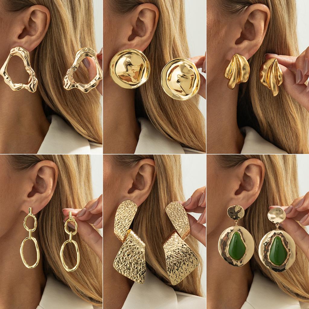 Wind Liquid Metal Pleated Spiral Stud Earrings, Design Sense Geometric Gemstone Round Glossy Earrings
