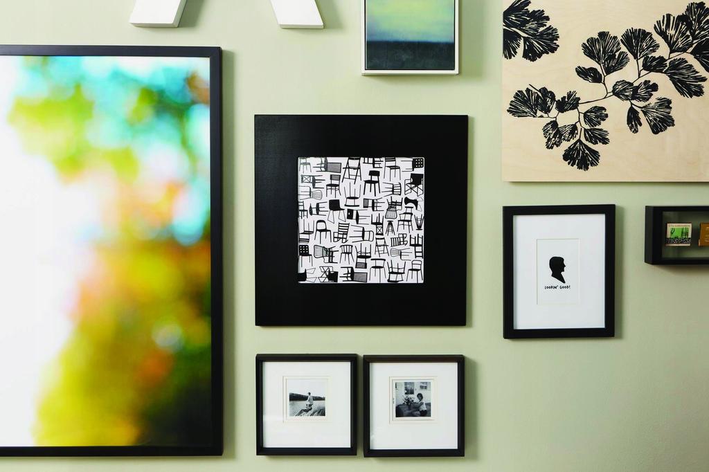Command narrow Velcro for hanging pictures and frames
