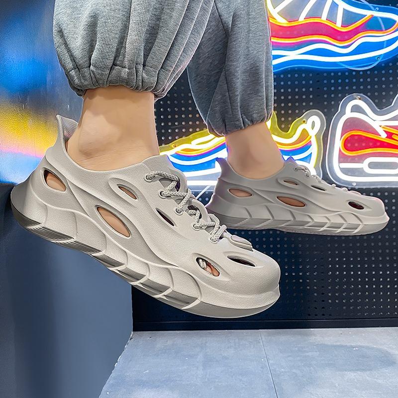 Large size beach shoes men's 2 new summer non-slip hole shoes versatile outer wear