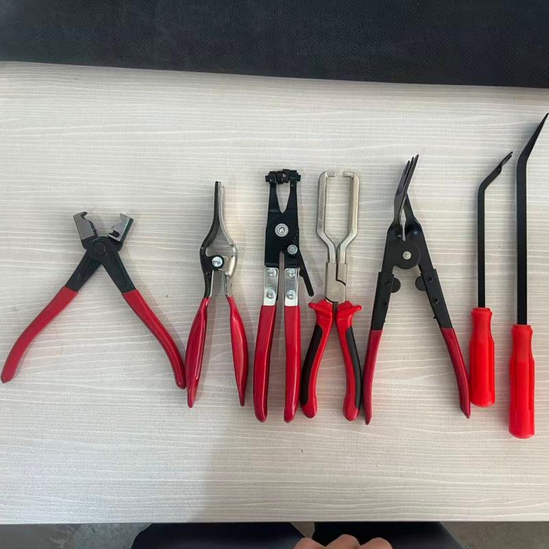 

Seven-Piece Auto Repair Tool Set: Power Cut, Clip, Oil Pipe Pliers, Screwdriver, Headlight Pliers