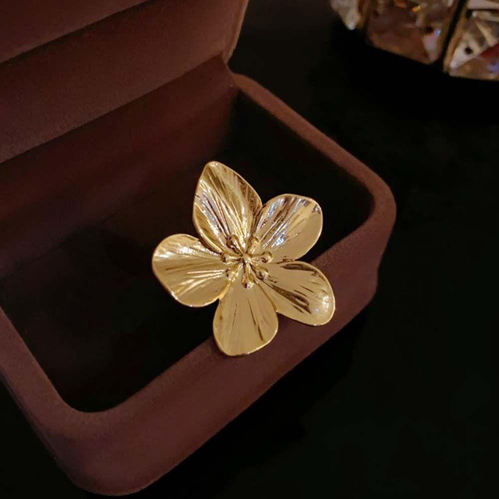 Exaggerated Metal Flower Opening Ring 5 Petals Finger Hand Ring Opening Finger Ring  Party Favors