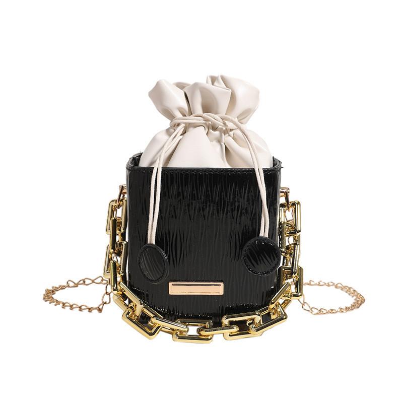 Trendy And Fashionable Pu Bucket Bag For Women With Soft Texture And Chain Strap