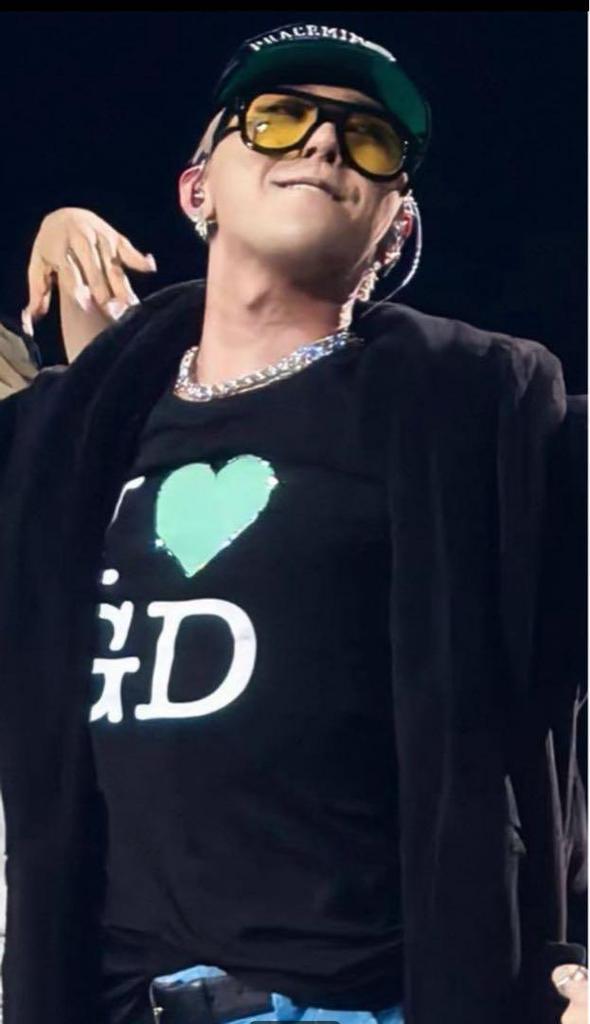 [USED] G-DRAGON Jiyong Daesung T-shirt BIGBANG GD Sol Yongbae Black