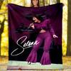 Coperta Stampata a Tema Selena Quintanilla - Perfetta per Divano, Letto, Viaggio e Uso Esterno | Lavabile in Lavatrice, Accogliente e Resistente.