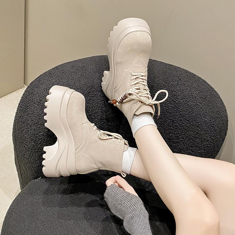 Platformlaarsjes, chunky model, nieuw in de collectie korte schoenen voor dames, winter 2026, populaire aanbieding, herfst, hoogwaardige laarsjes, trendy enkellaarsjes voor dames