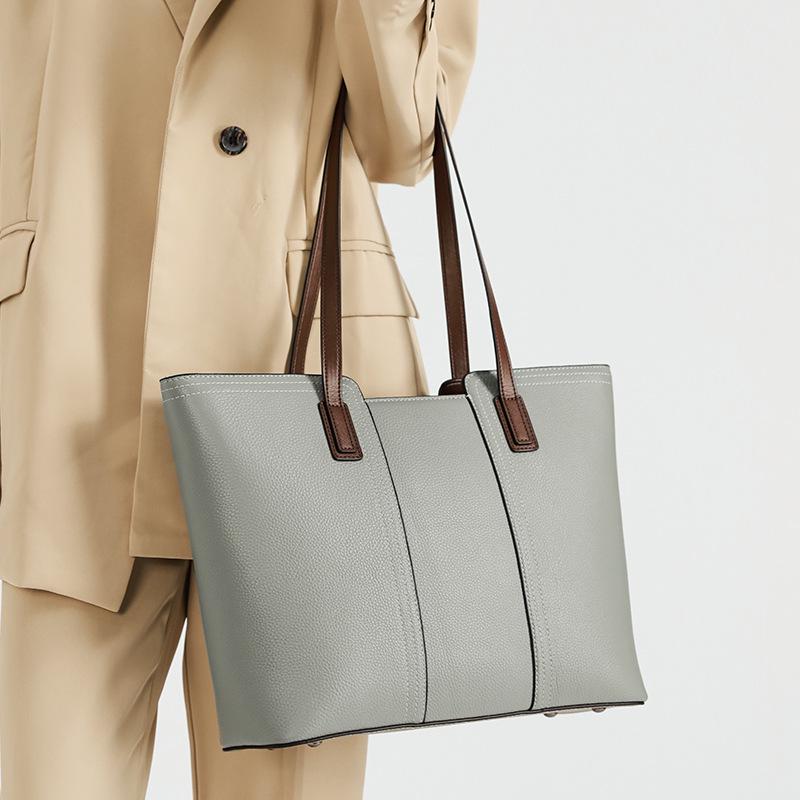 2025 New Women's Large Tote Bag – Versatile, Spacious Shoulder Bag for Everyday Commute and Moms