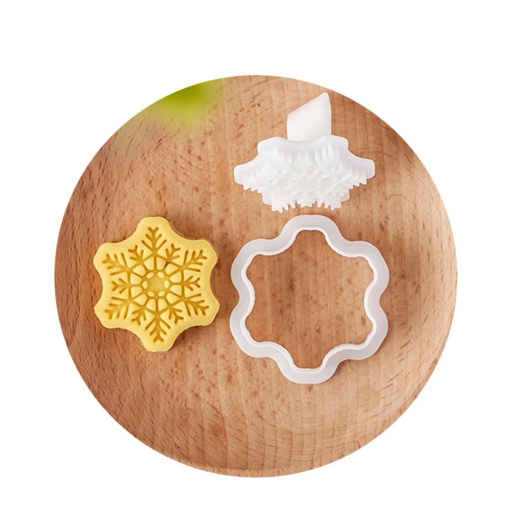 Christmas Snowflake Cookie Cutters Pressable Biscuits Mold Plastic Cookie Stamps DIY Cake Baking Tool Easy to Clean