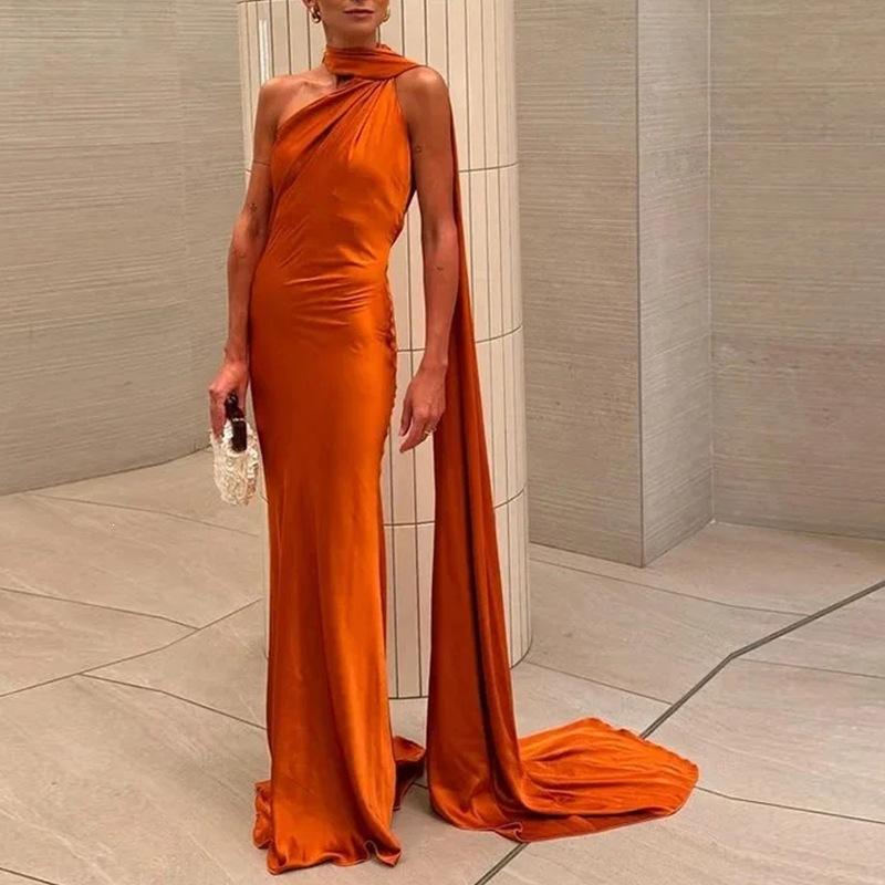 Women's new summer models, European and American women's clothing, fashionable and elegant banquet dresses, solid-color off-the-shoulder dresses