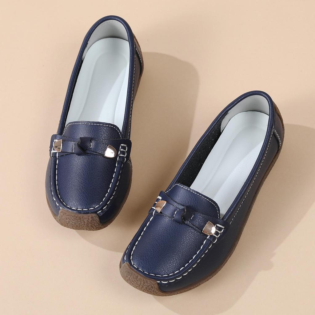 Plus Size Women's Slip-On Moccasins - Soft Sole, Lightweight, Casual Flats for Moms