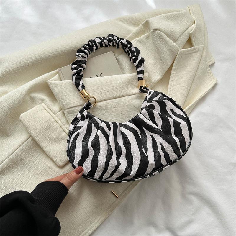 Fashionable Fall Moon Bag For Women Stylish Animal Print Shoulder Handbag