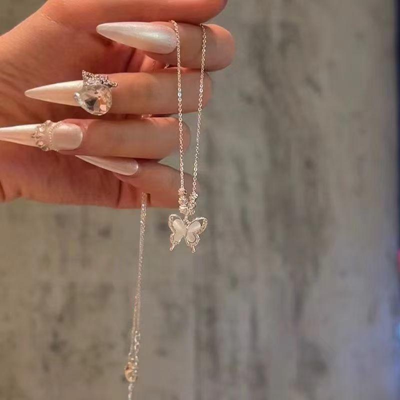 Crystal Butterfly Charms Woman Necklace Girls Alloy Rhinestone Chain Necklace Chokers Gifts For Friends