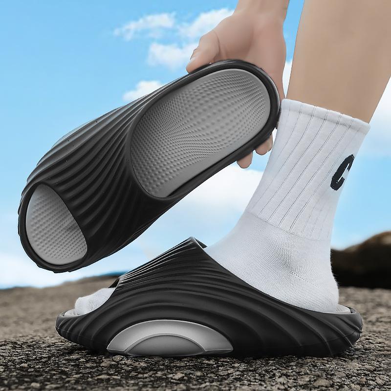 Slippers Men's 2025 New Summer Youth Personality Stepping On Shit Feeling Non-slip Outdoor Sports Seaside Beach One-word Drag