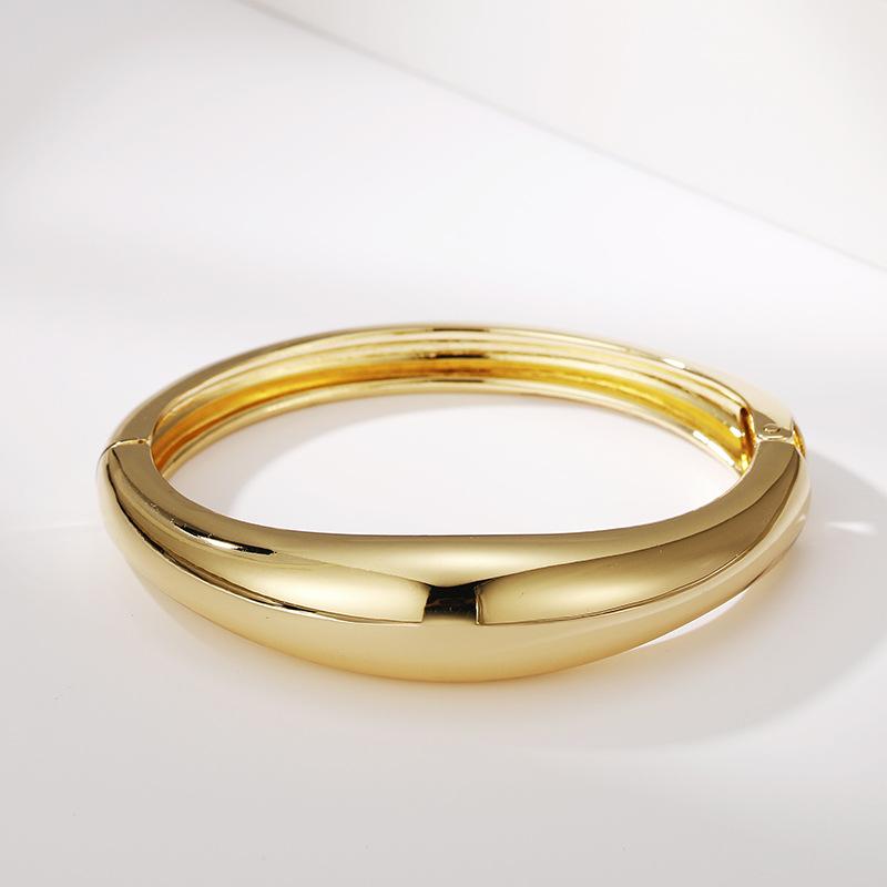 New Arrival Custom Size Solid Color Zinc Alloy Gold Bangle Bracelet for Women Minimalist Jewelry