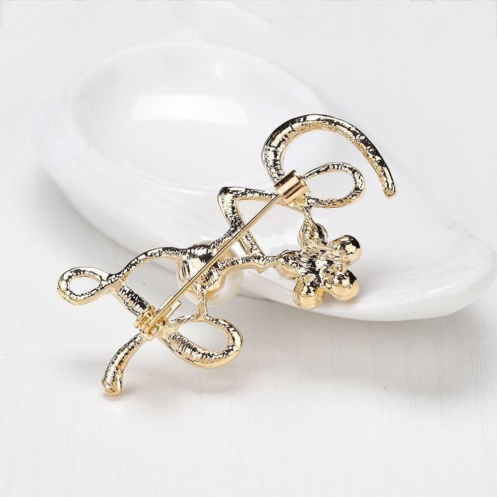 Faux Pearl Love Letter Brooch Decorative Brooch Pins New Lapel Pin Coats Jackets Hats
