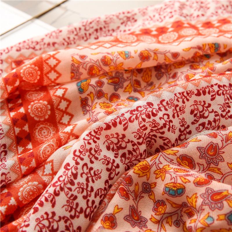 "Ethnic Style Cotton-Linen Sunscreen Shawl: Retro Floral Travel Scarf"
