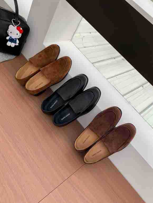 Cloud soft waxy round head versatile loafers women's autumn and winter new flat-bottomed casual lazy one-pedal Doudou shoes single shoes