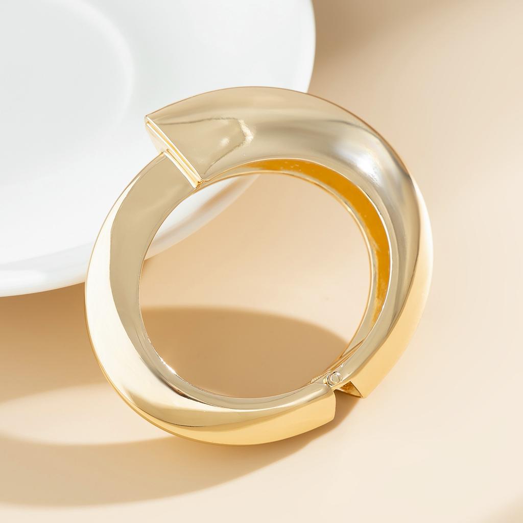 Boho Coffee Irregular Acrylic Resin Chunky Bangles for Women on Hand Goth Geometric Metal Charm Bracelets Couple Jewelry Gift