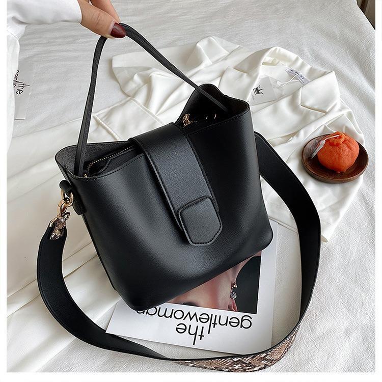 

New Trendy Mother-Daughter Bag European and American Retro Single Shoulder Crossbody Bag Simple Fashion Handbag Commuter Bag Women s Bag чорний