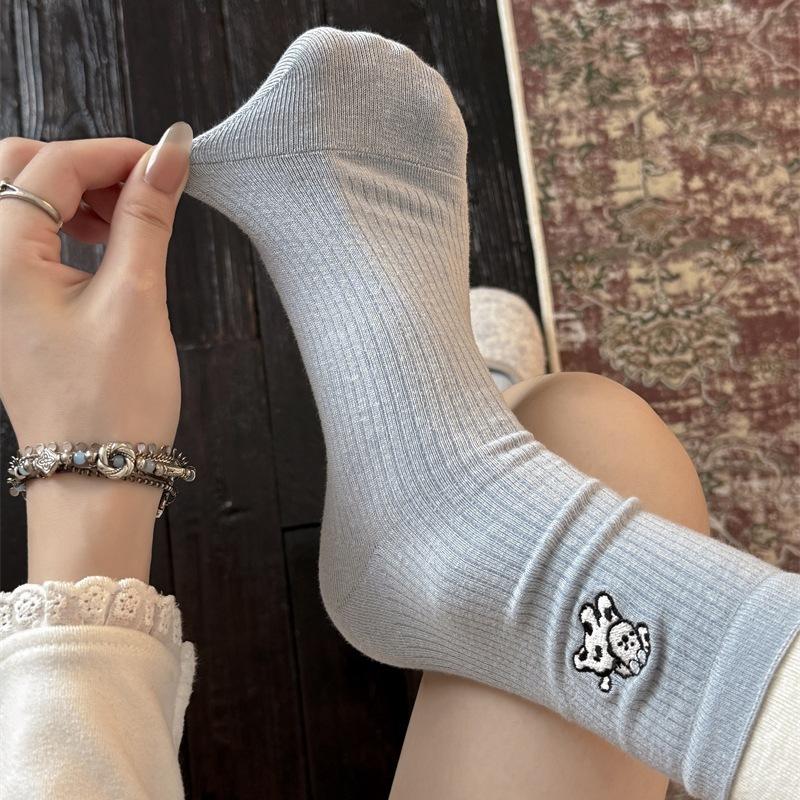 Ladies Fall Color Collision Cute Cartoon Dog Embroidery Vertical Bar Boneless Tube Pile Socks