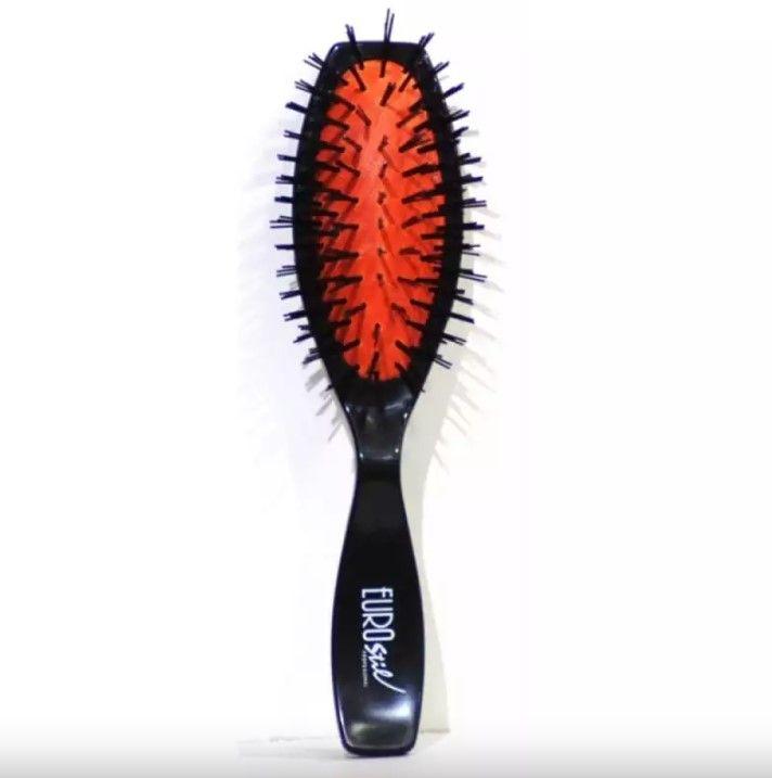 

Eurostil Goma Fuelle Нейлон Cepillo Mediano Colores 1un